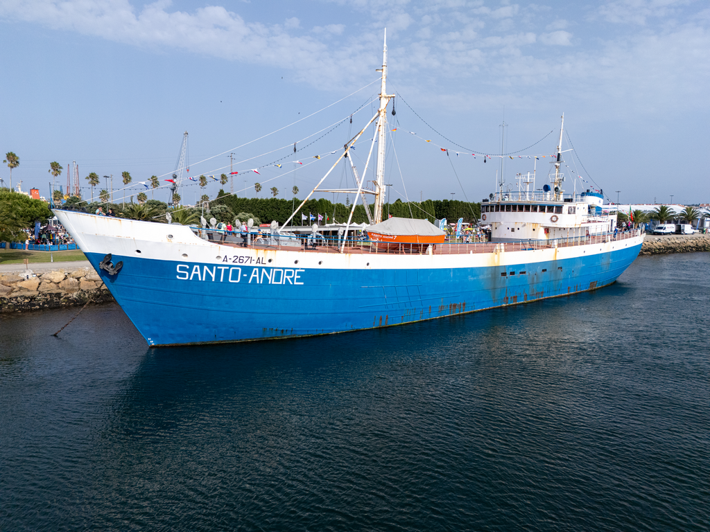 Navio-Museu Santo André encerra para manutenção na Gafanha da Nazaré