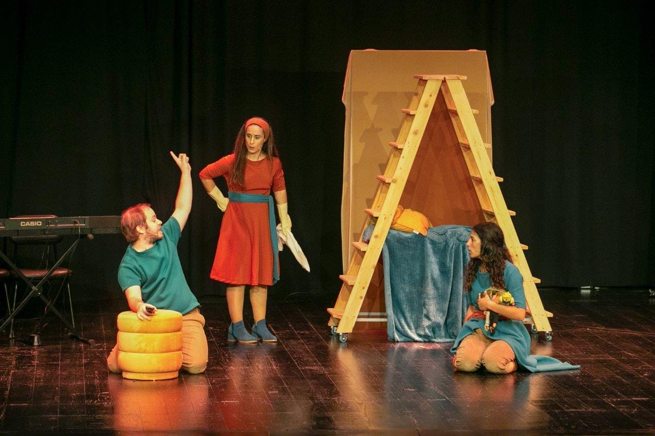 Quase três mil alunos assistiram a teatro inspirado em obras do Plano Nacional de Leitura