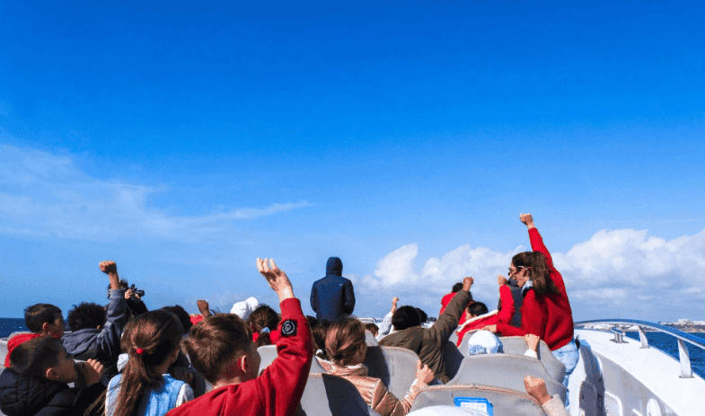 “Viagem ao Reino Azul” leva mais de 300 crianças de Albufeira a descobrir o litoral algarvio