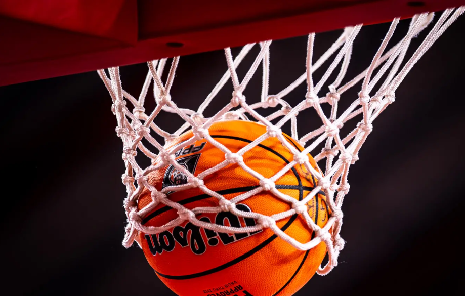 300 atletas vão participar nas Fases Finais Regionais de Basquetebol jovem em Albufeira