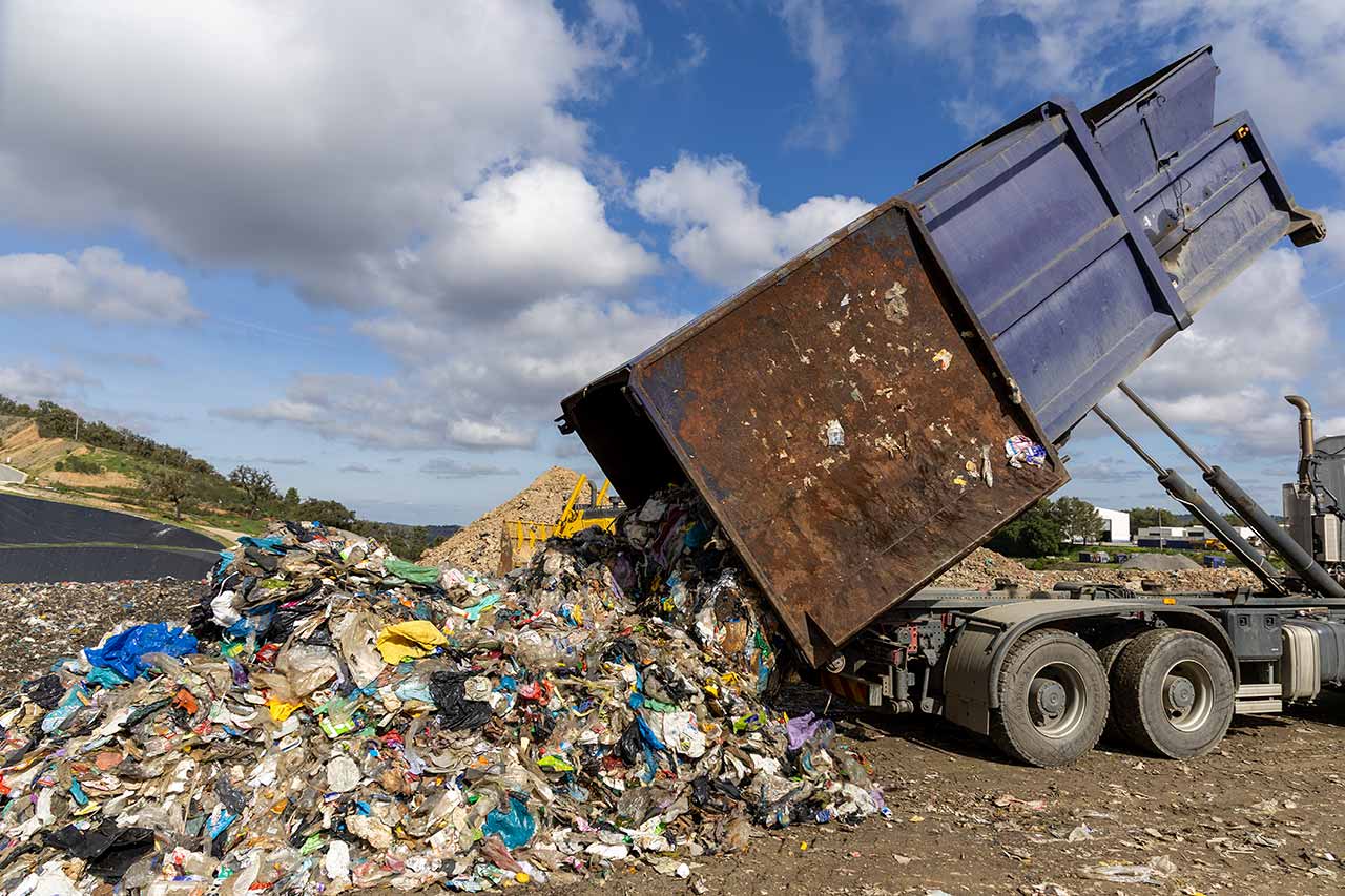 “Grave e próxima do colapso”: Almargem critica gestão de resíduos no Algarve