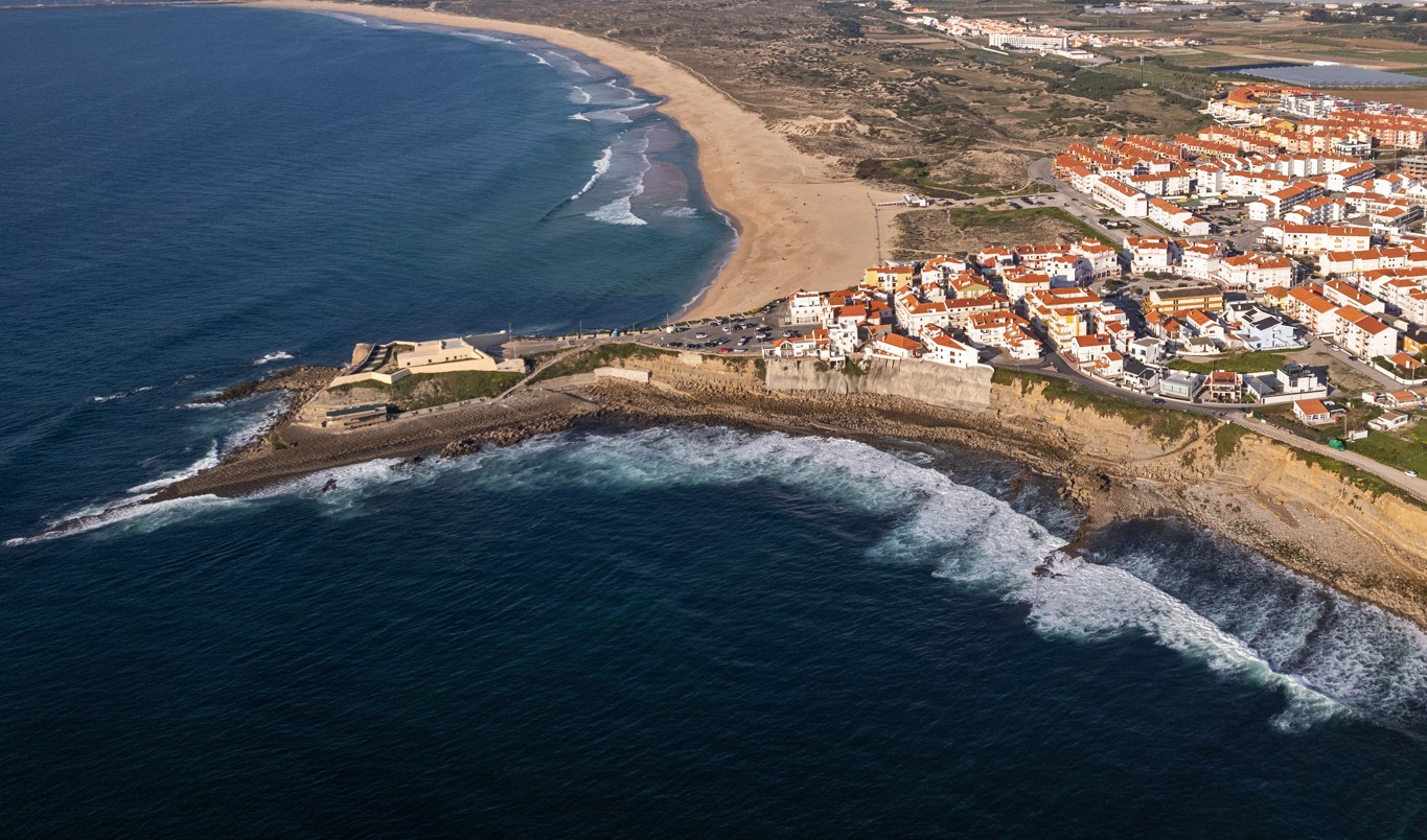 Câmara de Peniche exige financiamento do estado para obras urgentes nas arribas