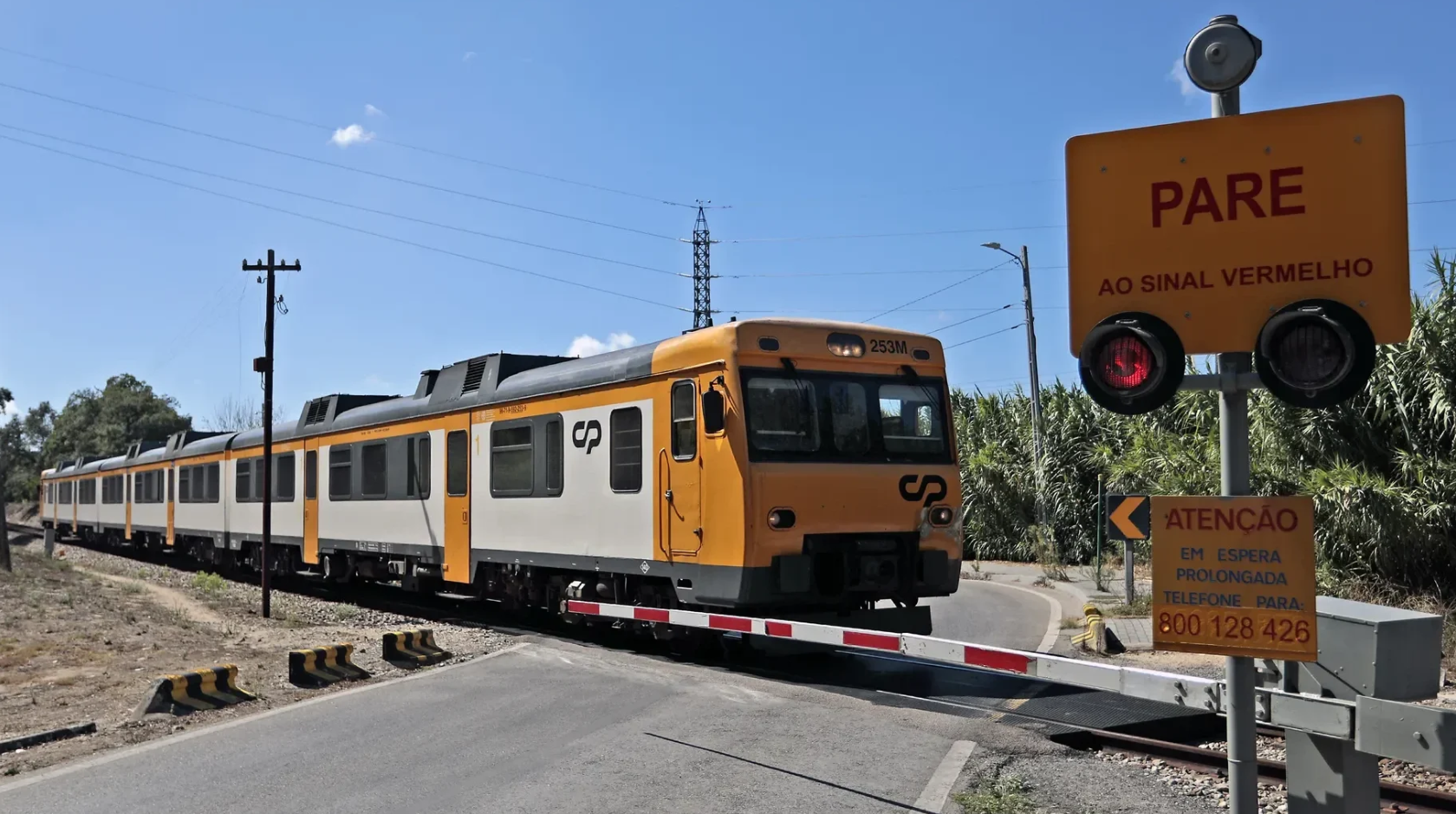 Reparações na Linha do Oeste deverão ficar concluídas até ao final do ano