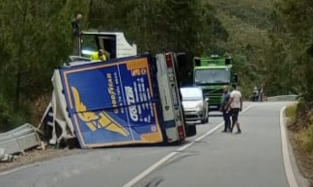 Camião despista-se em Castelo Branco e deixa um ferido