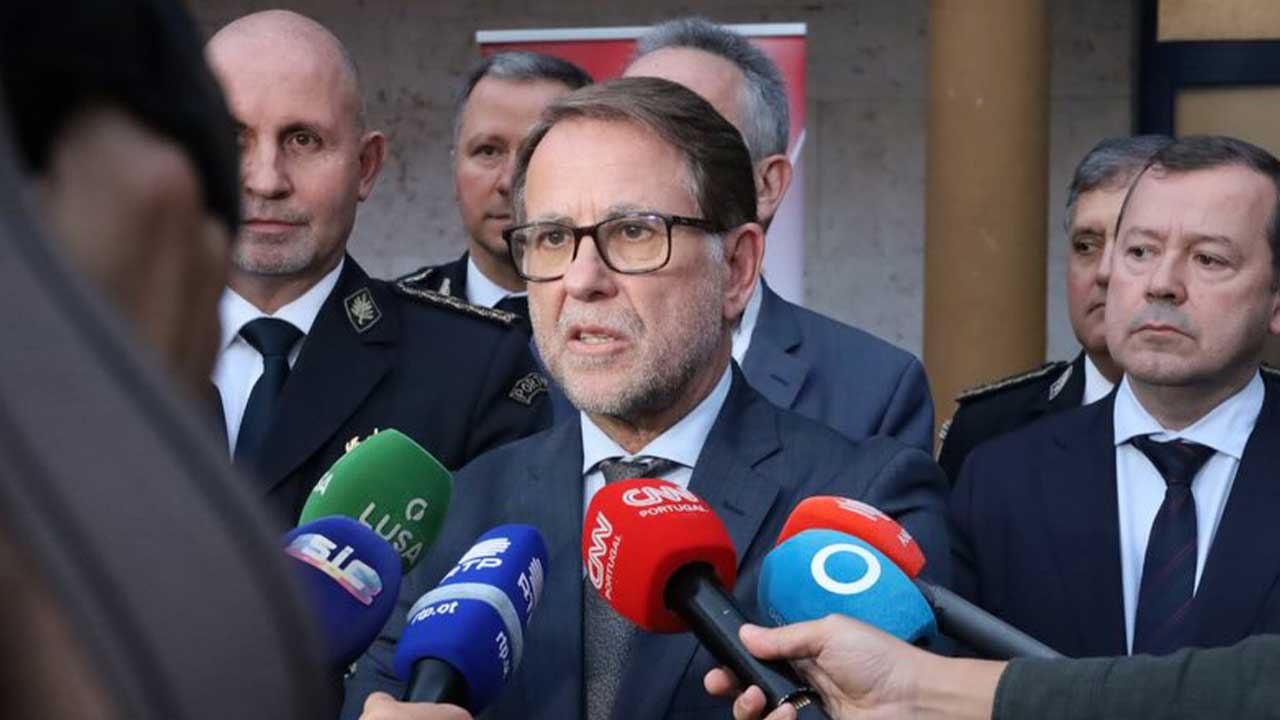 Aeroporto de Faro recebe 70 novos agentes da PSP para reforço do controlo de fronteiras