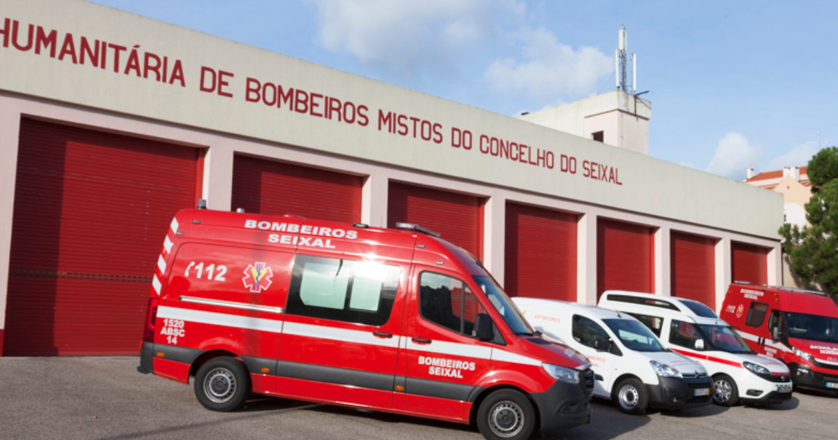 Seixal reforça meios de socorro com o reforço de duas novas ambulâncias