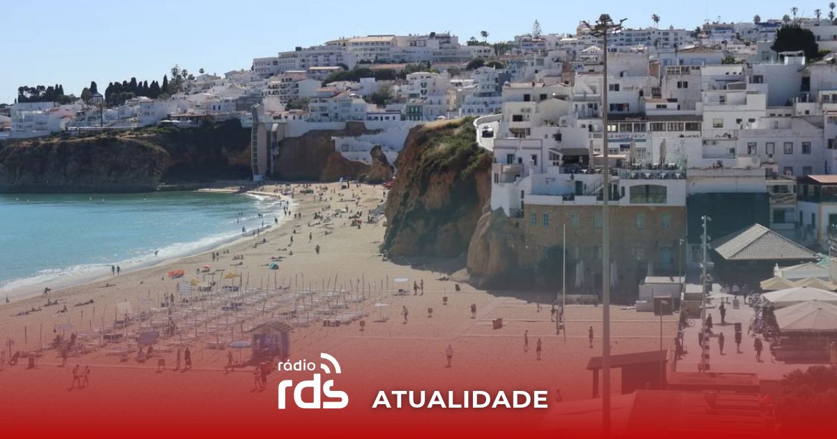 Vista da praia dos Pescadores em Albufeira